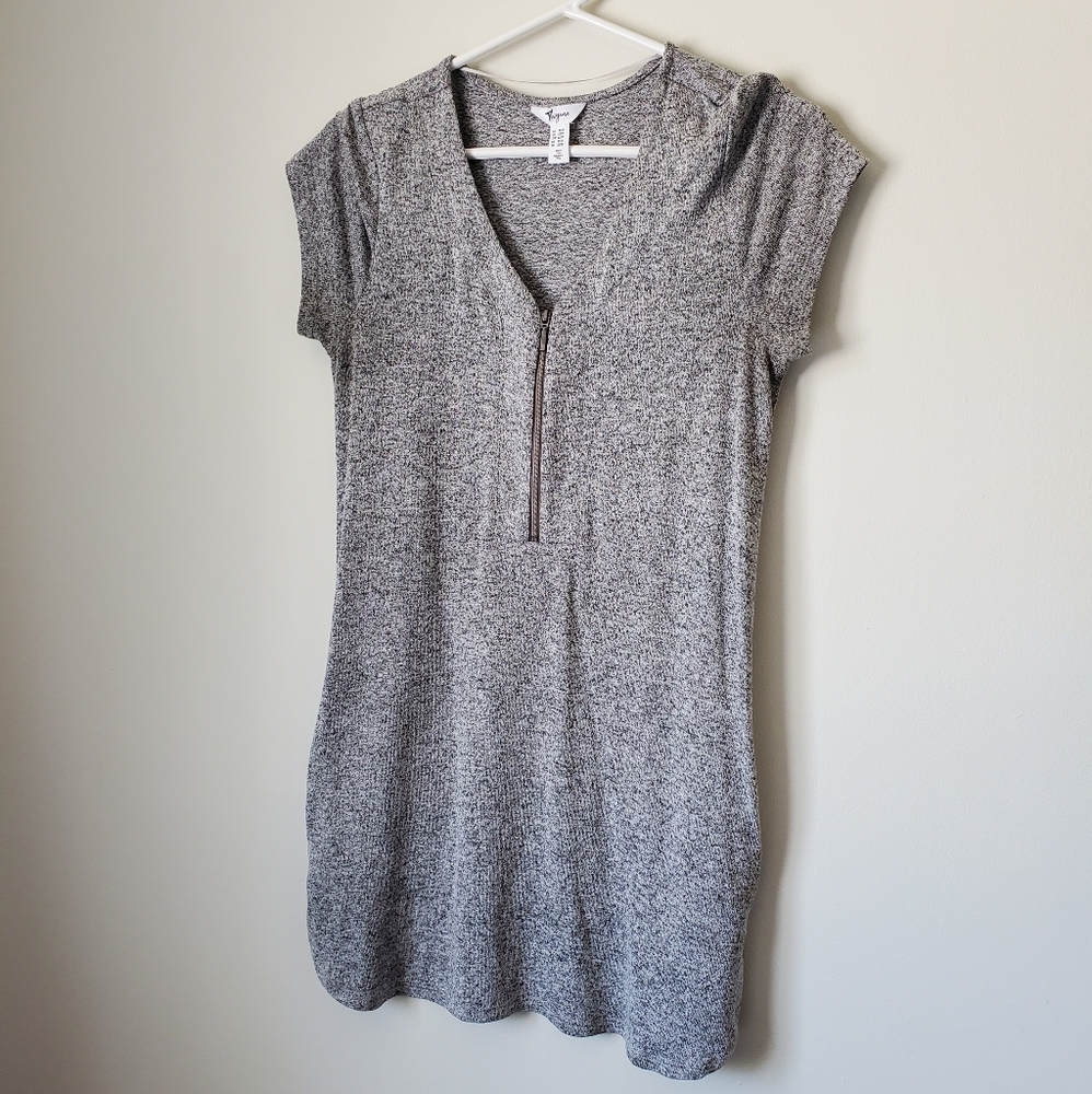 Maternity/Nursing shirt
